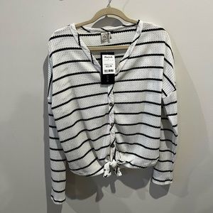 NWT white and black stripped waffle shirt